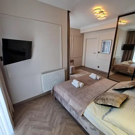 Hallera 4 *