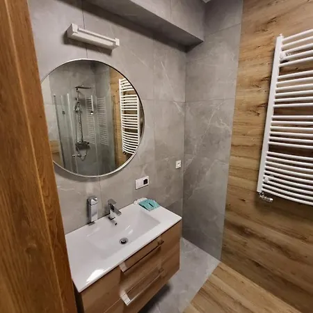 Hallera 4 Jarocin (Jarocin)