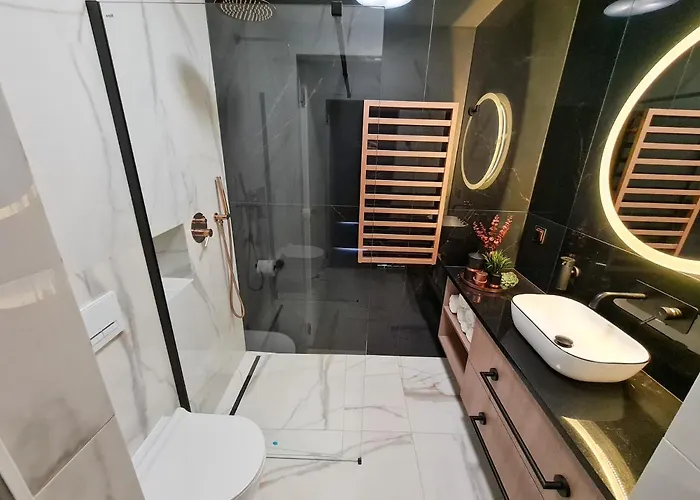 Hallera 4 * Jarocin (Jarocin)