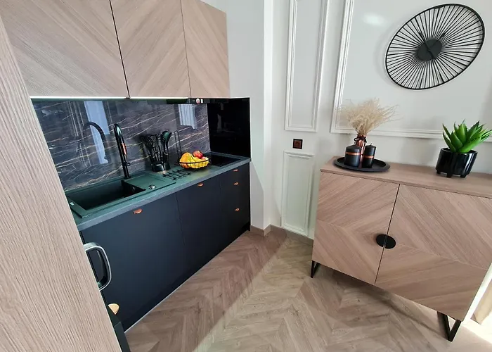 Apartment Hallera 4 *